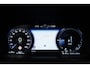 Volvo V60 2.0 T8 390 PK AWD R-Design | Pano-dak | Sportstoelen | HUD | Trekhaak | ACC | Blis | H&K Audio |