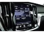 Volvo V60 2.0 T8 390 PK AWD R-Design | Pano-dak | Sportstoelen | HUD | Trekhaak | ACC | Blis | H&K Audio |