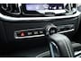 Volvo V60 2.0 T8 390 PK AWD R-Design | Pano-dak | Sportstoelen | HUD | Trekhaak | ACC | Blis | H&K Audio |