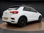 Volkswagen T-Roc 1.5 TSI Sport Business R | Pano Dak | R-Line | Side Assist | Stoelverwarming | Camera |