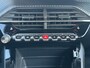 Peugeot 2008 1.2 Allure Pack 100PK 6-bak | Verwarmde Stoelen | Apple Carplay/Android Auto | Airco | Cruise Control | Sensoren Achter | LED | 17" LM