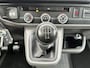 Volkswagen Transporter 2.0 TDI L2H1 Sortimo Kastinrichting Airco Cruise controle Trekhaak 2200kg trekgewicht Imperiaal Schuifdeur Parkeerhulp achter Telefoonverbinding Euro 6 1e eigenaar Sortimo