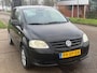 Volkswagen Fox 1.2 Trendline 3-Drs Stuurbekrachtiging Audio-CD/Mp3 LMV 14" Colorpakket ABS Getint glas 2 x Airbag Nieuwe Apk!
