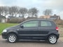 Volkswagen Fox 1.2 Trendline 3-Drs Stuurbekrachtiging Audio-CD/Mp3 LMV 14" Colorpakket ABS Getint glas 2 x Airbag Nieuwe Apk!