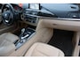 BMW 3-Serie 320d EfficientDynamics Upgrade Edition Navigatie, Lederen interieur, Stoelverwarming, Elektrische ramen