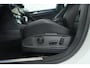 Volkswagen Golf 1.4 TSI PHEV GTE | LED | Camera | Leder | Memory | Sfeer Verlichting | Digital Cockpit | BLIS | Keyless | Stoelverwarming | Camera | Clima | 18'' Lichtmetalen Velgen
