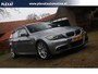 BMW 3-Serie Touring 325i Business Line Sport Aut. | M-Pakket | Slechts 170.000KM | Sportstoelen | Xenon | Navigatie | Historie |