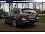 BMW 3-Serie Touring 325i Business Line Sport Aut. | M-Pakket | Slechts 170.000KM | Sportstoelen | Xenon | Navigatie | Historie |