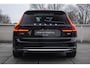 Volvo V90 B5 Ultimate Bright Semi Elek Trekhaak | Parkeerverwarming | Adaptieve Cruise Control | Verwarmbare Voorstoelen + Stuurwiel | Keyless Entry