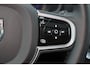 Volvo XC90 T8 Recharge AWD Ultra Dark - Luchtvering - Panorama/schuifdak - IntelliSafe Assist & Surround - 360º Camera - Bowers & Wilkins audio - Verwarmde voorstoelen, stuur & achterbank - Parkeersensoren voor & achter - Elektr. bedienb. voorstoelen met geheugen - Geventileerde voorstoelen - Head up display - Draadloze tel. lader - Extra getint glas - Elektr. inklapbare trekhaak - 21' LMV