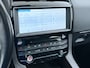 Jaguar F-Pace 2.0D AWD Autom. Portfolio Leder Panoramadak Digitaal Dashboard Camera Meridian®-Audio Navi 4-Zone Ecc Android Auto Apple Carplay Pdc Stoel+Achterbankverwarming Elek.Stoelen+Memory Lmv 19" Bi-xenon Blind Spot Keyless Elek.Achterklep Origineel Nederlandse Auto Nieuwprijs €87.786,- Zeer compleet!