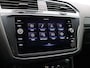 Volkswagen Tiguan 1.4 TSI eHybrid R-Line Business+ | Elektrische trekhaak | PHEV | Climate control achter | Apple Carplay |