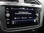 Volkswagen Tiguan 1.4 TSI eHybrid R-Line Business+ | Elektrische trekhaak | PHEV | Climate control achter | Apple Carplay |