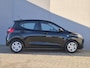 Hyundai i10 1.0 Premium Handgeschakeld / Fabrieksgarantie tot 09-2029 / Stuur en Stoel verwarming / Achteruitrijcamera / Navigatie via Apple Carplay/Android Auto / Cruise control / Airco /