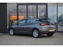 Opel Astra 1.2 Business Elegance | Trekhaak / parkeersensoren voor-achter / Climate
