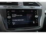 Volkswagen Tiguan 1.5 TSI ACT Highline Business R | Pano | Trekhaak | Automaat |