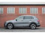 Volkswagen Tiguan 1.5 TSI ACT Highline Business R | Pano | Trekhaak | Automaat |