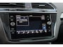 Volkswagen Tiguan 1.5 TSI ACT Highline Business R | Pano | Trekhaak | Automaat |