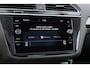 Volkswagen Tiguan 1.5 TSI ACT Highline Business R | Pano | Trekhaak | Automaat |
