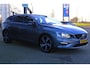 Volvo V60 2.0 T4 190 PK R-Design, Trekhaak, Xenon, Keyless, Memory, Carplay, Camera