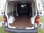 Volkswagen Transporter 12-10-2026