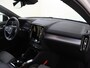 Volvo XC40 2.0 B4 Plus Dark | Trekhaak | H&K Audio | Stoelgeheugen |