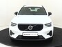 Volvo XC40 2.0 B4 Plus Dark | Trekhaak | H&K Audio | Stoelgeheugen |