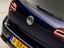 Volkswagen Golf 1.5 TSI R-Line Sport 150Pk Automaat (APPLE CARPLAY, GROOT NAVI, CLIMATE, STOELVERWARMING, ALCANTARA, DYNAMISCHE KNIPPERLICHTEN, ADAPTIVE CRUISE, PARKEERSENSOREN, LED KOPLAMPEN, GETINT GLAS, NIEUWSTAAT)