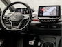 Volkswagen ID.3 First Plus 58 kWh 204Pk Automaat (APPLE CARPLAY, GROOT NAVI, CAMERA, STUUR/STOELVERWARMING, KEYLESS, GETINT GLAS, ADAPTIVE CRUISE, ZWART HEMEL, NIEUWSTAAT)