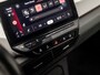Volkswagen ID.3 First Plus 58 kWh 204Pk Automaat (APPLE CARPLAY, GROOT NAVI, CAMERA, STUUR/STOELVERWARMING, KEYLESS, GETINT GLAS, ADAPTIVE CRUISE, ZWART HEMEL, NIEUWSTAAT)