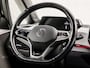 Volkswagen ID.3 First Plus 58 kWh 204Pk Automaat (APPLE CARPLAY, GROOT NAVI, CAMERA, STUUR/STOELVERWARMING, KEYLESS, GETINT GLAS, ADAPTIVE CRUISE, ZWART HEMEL, NIEUWSTAAT)
