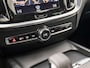 Volvo V60 2.0 B3 Sport 177Pk Automaat (APPLE CARPLAY, GROOT NAVI, TREKHAAK, CAMERA, SPORTSTOELEN, ADAPTIVE CRUISE, LED KOPLAMPEN, NIEUWSTAAT)