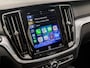 Volvo V60 2.0 B3 Sport 177Pk Automaat (APPLE CARPLAY, GROOT NAVI, TREKHAAK, CAMERA, SPORTSTOELEN, ADAPTIVE CRUISE, LED KOPLAMPEN, NIEUWSTAAT)