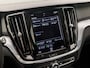 Volvo V60 2.0 B3 Sport 177Pk Automaat (APPLE CARPLAY, GROOT NAVI, TREKHAAK, CAMERA, SPORTSTOELEN, ADAPTIVE CRUISE, LED KOPLAMPEN, NIEUWSTAAT)