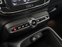 Volvo XC40 1.5 T5 Twin Engine Inscription 262Pk Automaat (APPLE CARPLAY, GROOT NAVI, LEDER, STOELVERWARMING, SPORTSTOELEN, ADAPTIVE CRUISE, ELEK ACHTERKLEP, NIEUWSTAAT)