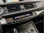 Lexus CT 200h Sport Automaat (NAVIGATIE, CLIMATE, ALCANTARA, CAMERA, SPORTSTOELEN, CRUISE, KEYLESS, NIEUWSTAAT)