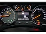 Opel Crossland 1.2 110PK | Turbo Level 3 | Panorama dak | Achteruitrijcamera |16 Inch LMV | Cruise control | Airco | Armsteun voor | Parkeersensoren V + A