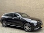 Mercedes-Benz EQC 400 4MATIC Business Solution AMG 80 kWh | 98% SOH | Schuif/kanteldak | Adaptieve cruise | Wegklapbare trekhaak | Apple CarPlay | Camera | Sfeerverlichting | Virtual cockpit | Dodehoekdetectie | 20 inch LMV | NAP | BTW | Volledig onderhouden