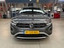 Volkswagen T-Roc 1.0 TSI 110pk Life Business | Navigatie | Apple carplay /Android auto | Camera | Climate control | PDC v+a | All season banden | NAP | Rijklaar prijs!