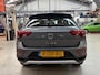 Volkswagen T-Roc 1.0 TSI 110pk Life Business | Navigatie | Apple carplay /Android auto | Camera | Climate control | PDC v+a | All season banden | NAP | Rijklaar prijs!