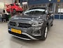 Volkswagen T-Roc 1.0 TSI 110pk Life Business | Navigatie | Apple carplay /Android auto | Camera | Climate control | PDC v+a | All season banden | NAP | Rijklaar prijs!