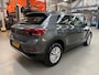 Volkswagen T-Roc 1.0 TSI 110pk Life Business | Navigatie | Apple carplay /Android auto | Camera | Climate control | PDC v+a | All season banden | NAP | Rijklaar prijs!