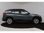 BMW X1 SDrive20i Business Edition Plus (DIGITALE COCKPIT, CRUISE CONTROL, PARKEERSENSOREN, HEAD-UP DISPLAY, DEALER ONDERHOUDEN)