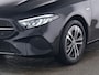 Mercedes-Benz A-klasse 250 e Plug-In Hybride | Keyless Go | Stuur en Stoelverwarming | Sfeerverlichting | LED | Parkeerpakket met Camera | Inclusief 24 maanden Mercedes-Benz Certified garantie voor Europa.