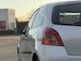 Toyota Yaris 1.3 VVTi Terra AIRCO/EL RAMEN/LEVERING MET NIEUWE APK KEURING!