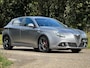 Alfa Romeo Giulietta 1.7 TBi Quadrifoglio Verde | Matt grijs | Bose | Leder / alcantara | Navi | Clima | Cruise | Stoelverw. |