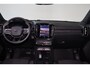 Volvo EX40 Performance Ultra 82 kWh - Panorama/schuifdak - IntelliSafe Assist & Surround - 360º Camera - Harman/Kardon audio - Verwarmde voorstoelen, stuur & achterbank - Parkeersensoren voor & achter - Elektr. bedienb. voorstoelen met geheugen links - Draadloze tel. lader - Warmtepomp - Extra getint glas - Elektr. inklapbare trekhaak - 19' LMV