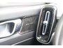 Volvo XC40 T4 Recharge R-Design | Parkeercamera | Stoelverwarming | Harman / Kardon | BLIS | Pilot Assist | Keyless