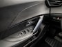 Peugeot 2008 1.2 PureTech Allure Sport (VIRTUAL COCKPIT, APPLE CARPLAY, GROOT NAVI, LEDER, 360 CAMERA, SPORTSTOELEN, KEYLESS, GETINT GLAS, LED KOPLAMPEN, NIEUWE APK, NIEUWSTAAT)
