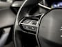 Peugeot 2008 1.2 PureTech Allure Sport (VIRTUAL COCKPIT, APPLE CARPLAY, GROOT NAVI, LEDER, 360 CAMERA, SPORTSTOELEN, KEYLESS, GETINT GLAS, LED KOPLAMPEN, NIEUWE APK, NIEUWSTAAT)